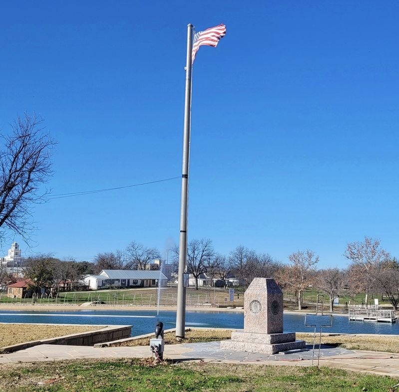 Veterans Memorial Monument image. Click for full size.