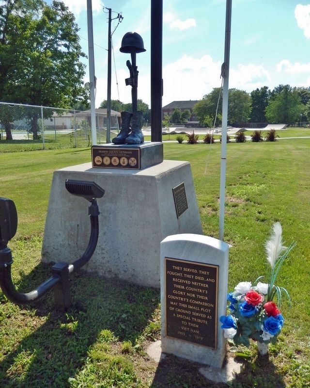 Vietnam Memorial. Click for full size. Vietnam Memorial image. Click for full size.