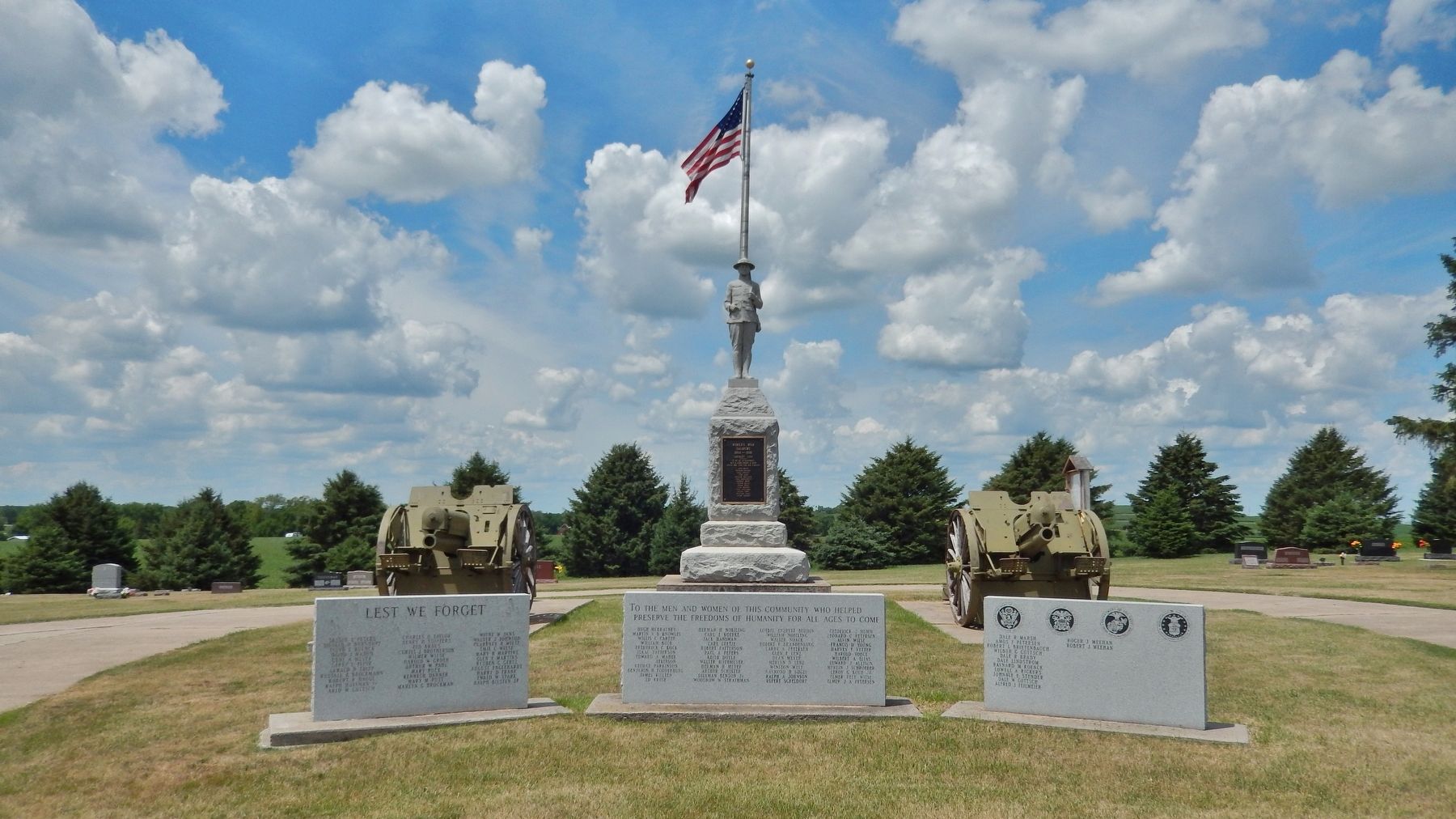 Lest We Forget Memorial image. Click for full size.