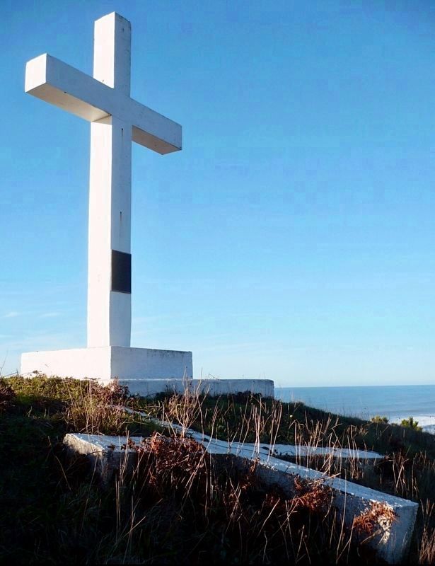 Centerville Beach Cross and Marker. Click for full size. Centerville Beach Cross and Marker image. Click for full size.