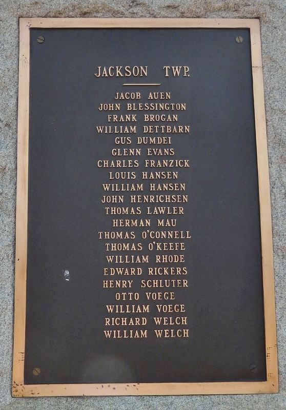 World's War Soldiers Memorial<br>(<i>west side</i>) image. Click for full size.