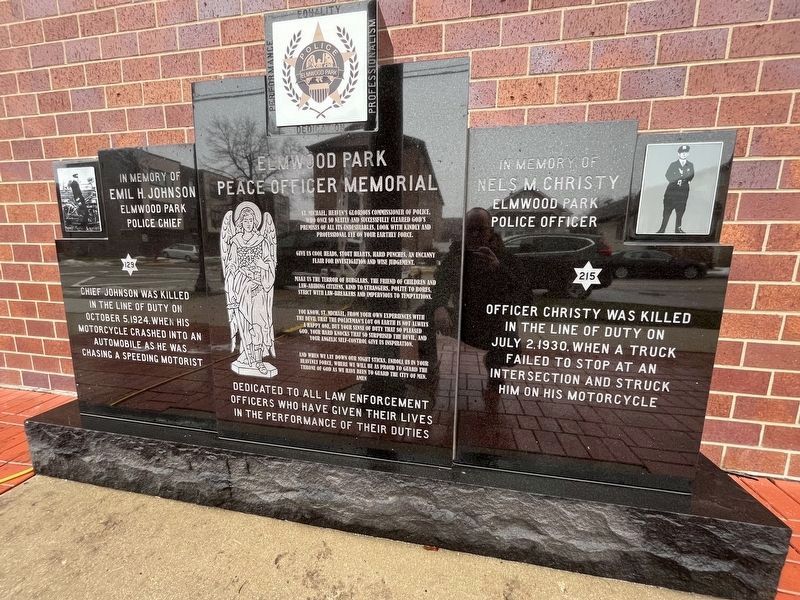 Elmwood Park Peace Officer Memorial image. Click for full size.