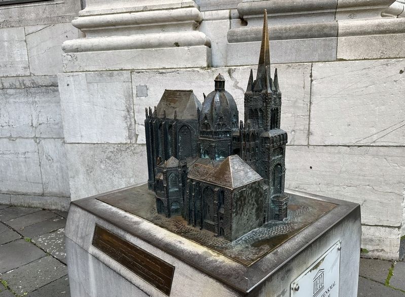 Bronze model of Aachen Cathedral, donated by the Lion�s Club in 1997 image. Click for full size.