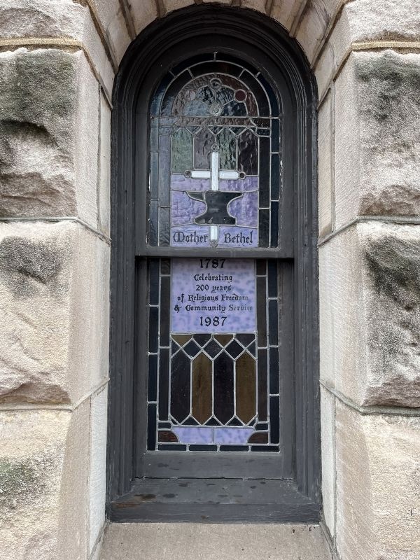 Stained glass commemorating the congregation�s bicentennial image. Click for full size.