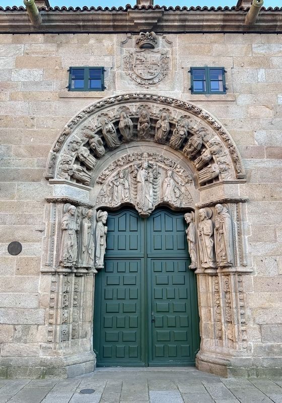 Colexio de San Xerome / College of Saint Jerome Marker - wide view image. Click for full size.