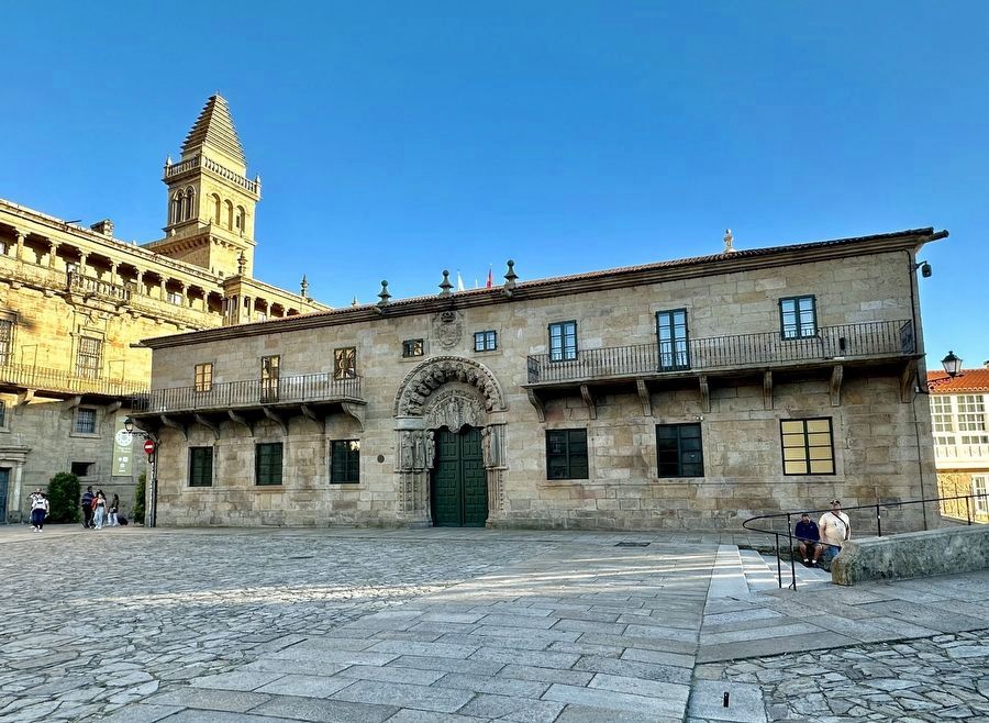 Colexio de San Xerome / College of Saint Jerome image. Click for full size.
