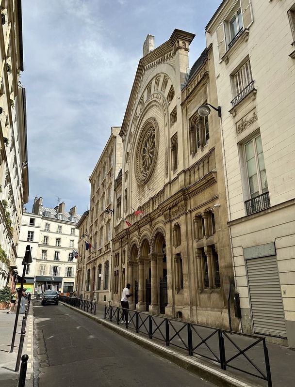 Synagogue de la rue Buffault and marker image. Click for full size.