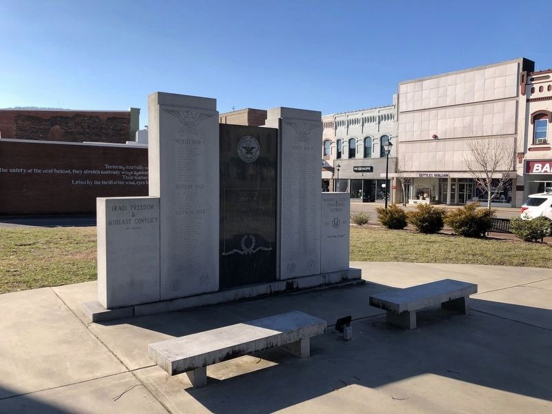 McDowell County War Memorial image. Click for full size.