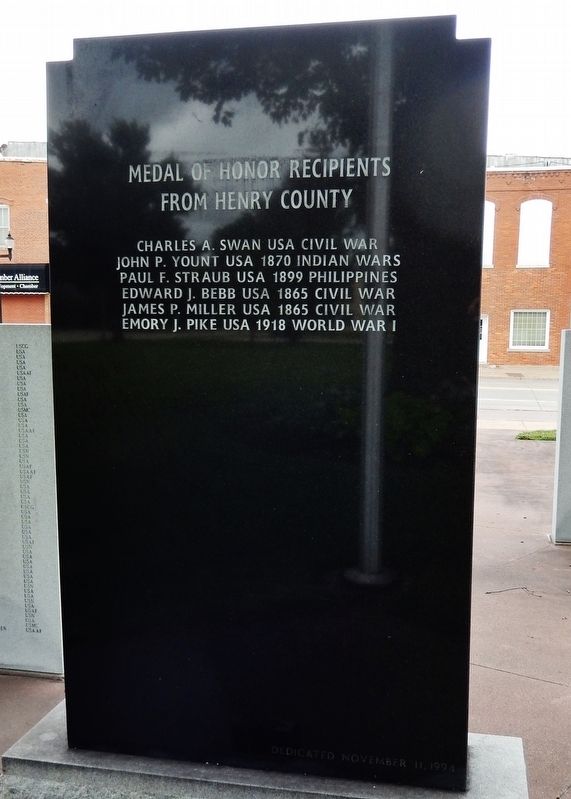 Dedicated to Henry County Veterans<br>(<i>south side</i>) image. Click for full size.