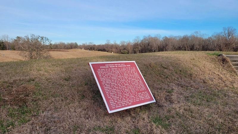 The view of the Marker at the top of the redan looking towards the Union lines image. Click for full size.