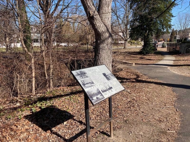 Crystal Lake Marker image. Click for full size.