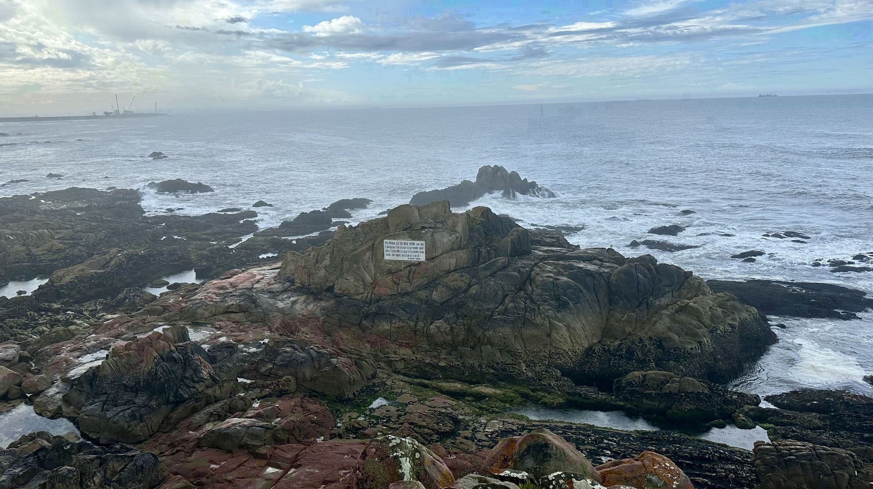 António Nobre - sonnet segment (as mentioned on the marker). Click for full size. António Nobre - sonnet segment (as mentioned on the marker) image. Click for full size.