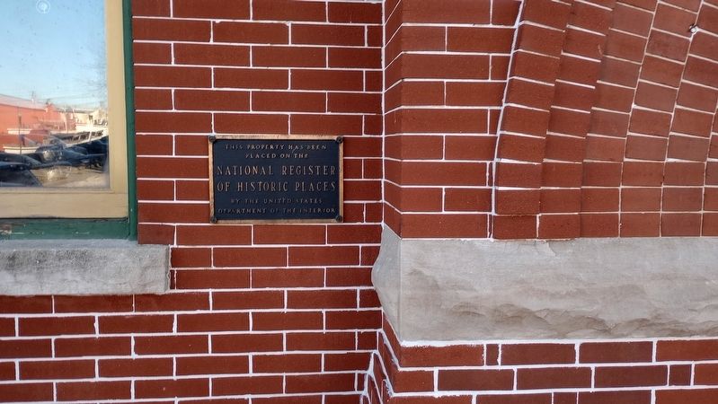 Porter County Memorial Hall Marker image. Click for full size.