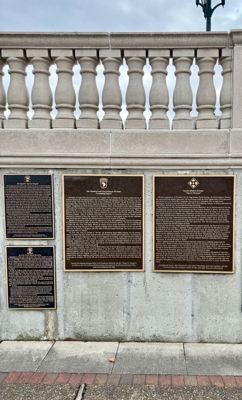 Fourth Infantry Division Marker (right) image. Click for full size.