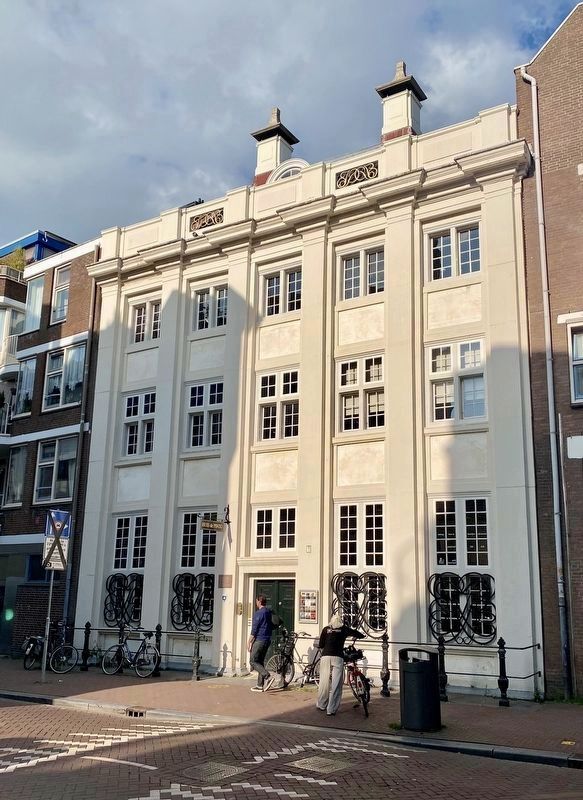 Huis De Pinto image. Click for full size.