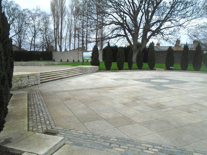 Memorial Plaza Leading to 1916 Rising Burial Plot image. Click for full size.