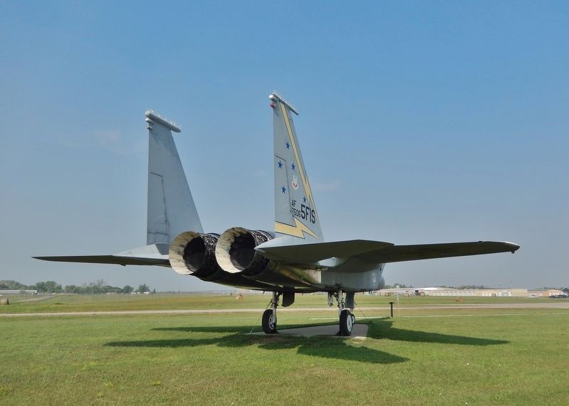 McDonnell Douglas F-15 "Eagle" image. Click for full size.