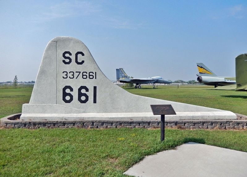 B-17 Bomber Crash Memorial image. Click for full size.