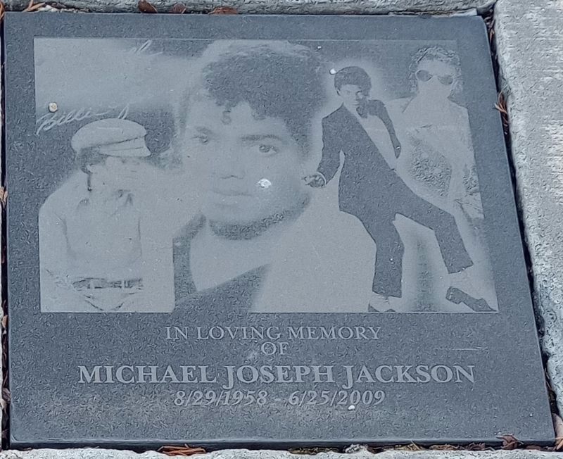 Michael Jackson plaque image. Click for full size.