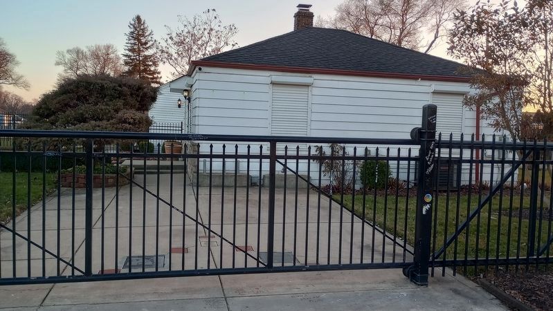 Michael Jackson Marker and family home image. Click for full size.
