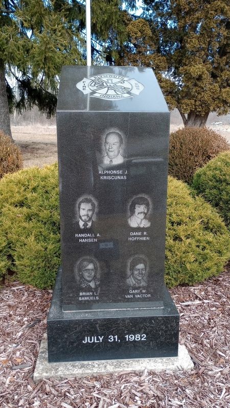 Plymouth Firemans Memorial image. Click for full size.