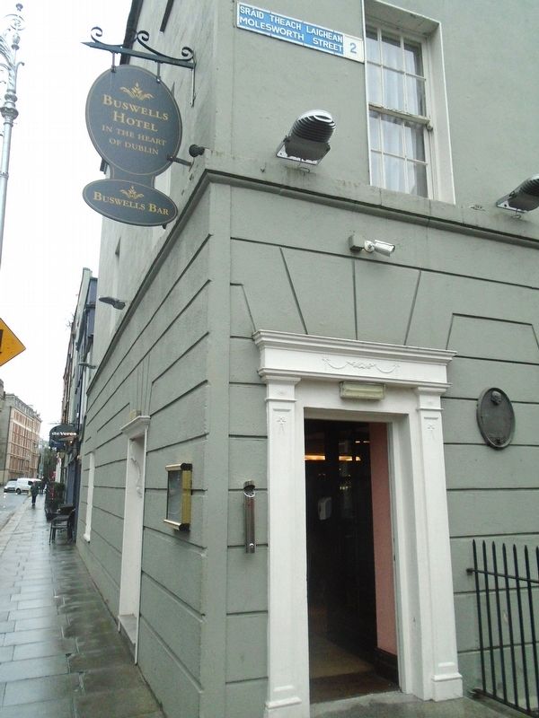 James Joyce Pub Award Marker image. Click for full size.