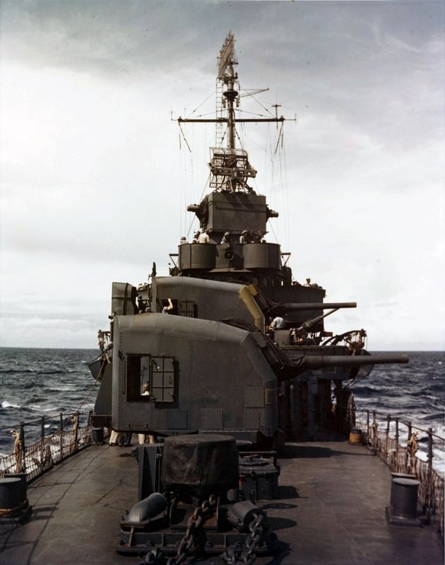 Front view of A & B-turrets of USS Halford (DD-480) image. Click for full size.