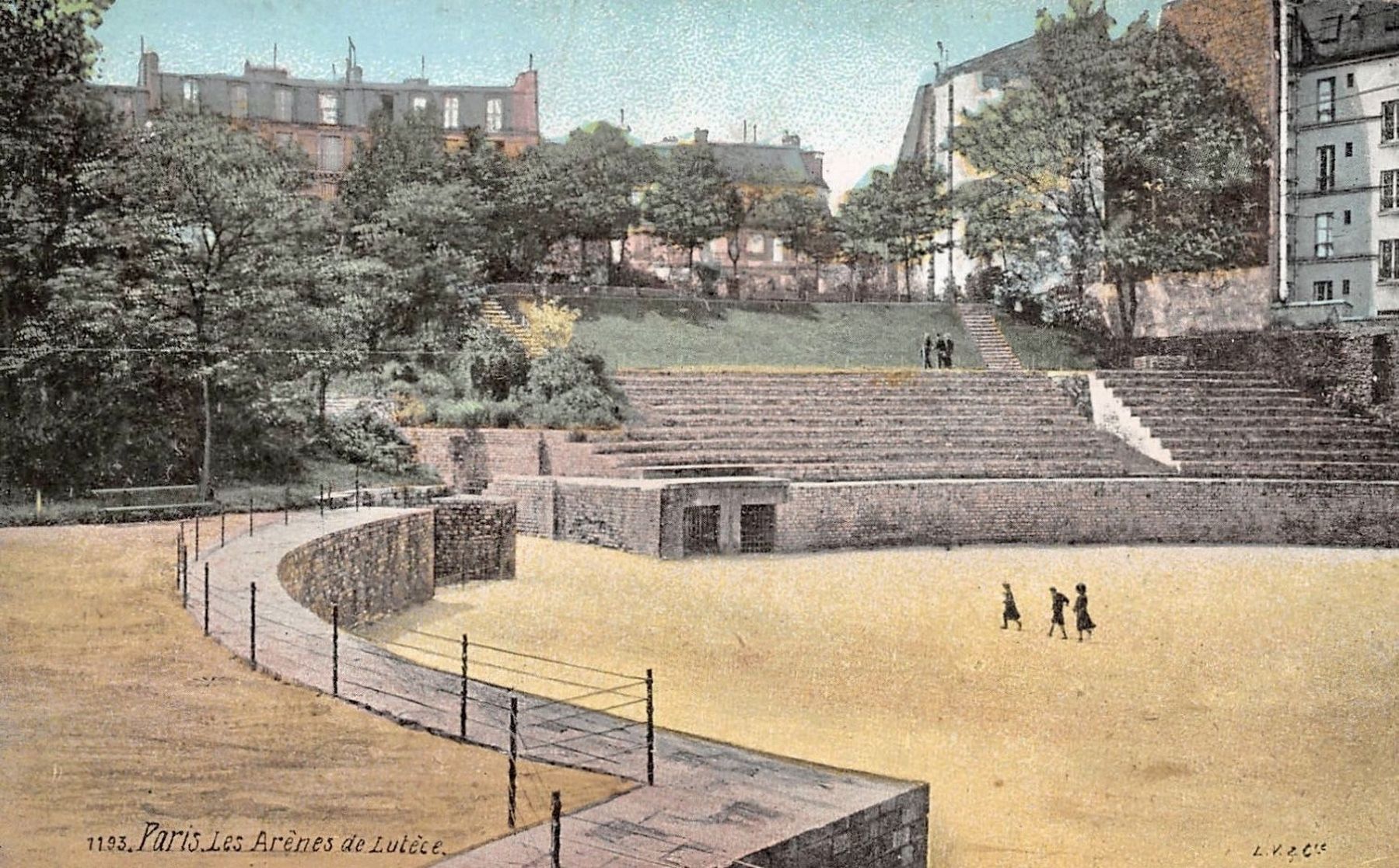 Les Arenes de Lutece. Click for full size. Les Arenes de Lutece image. Click for full size.