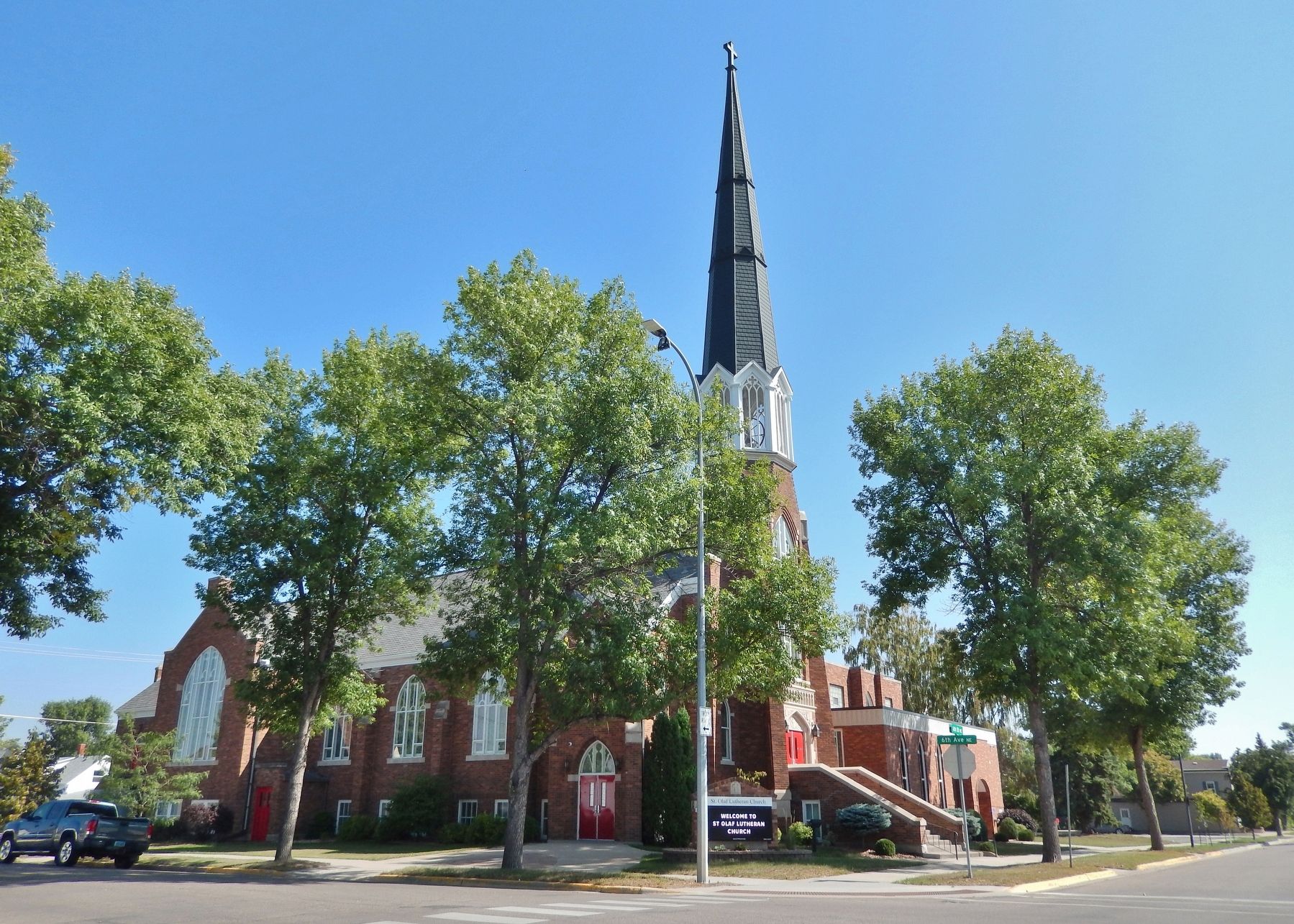 St. Olaf Lutheran Church (<i>southwest elevation</i>) image. Click for full size.