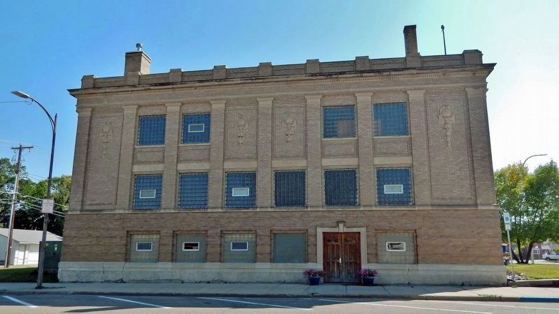 Devils Lake Masonic Temple (<i>west elevation</i>) image. Click for full size.