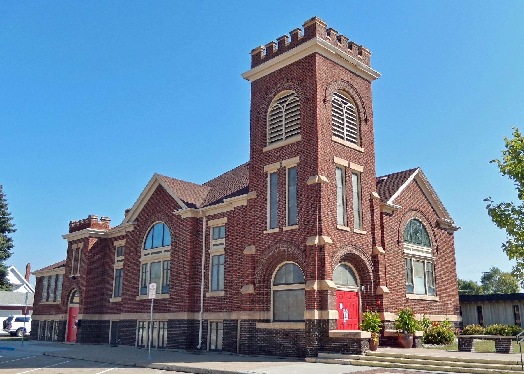 Westminster Presbyterian Church (<i>southwest elevation</i>) image. Click for full size.