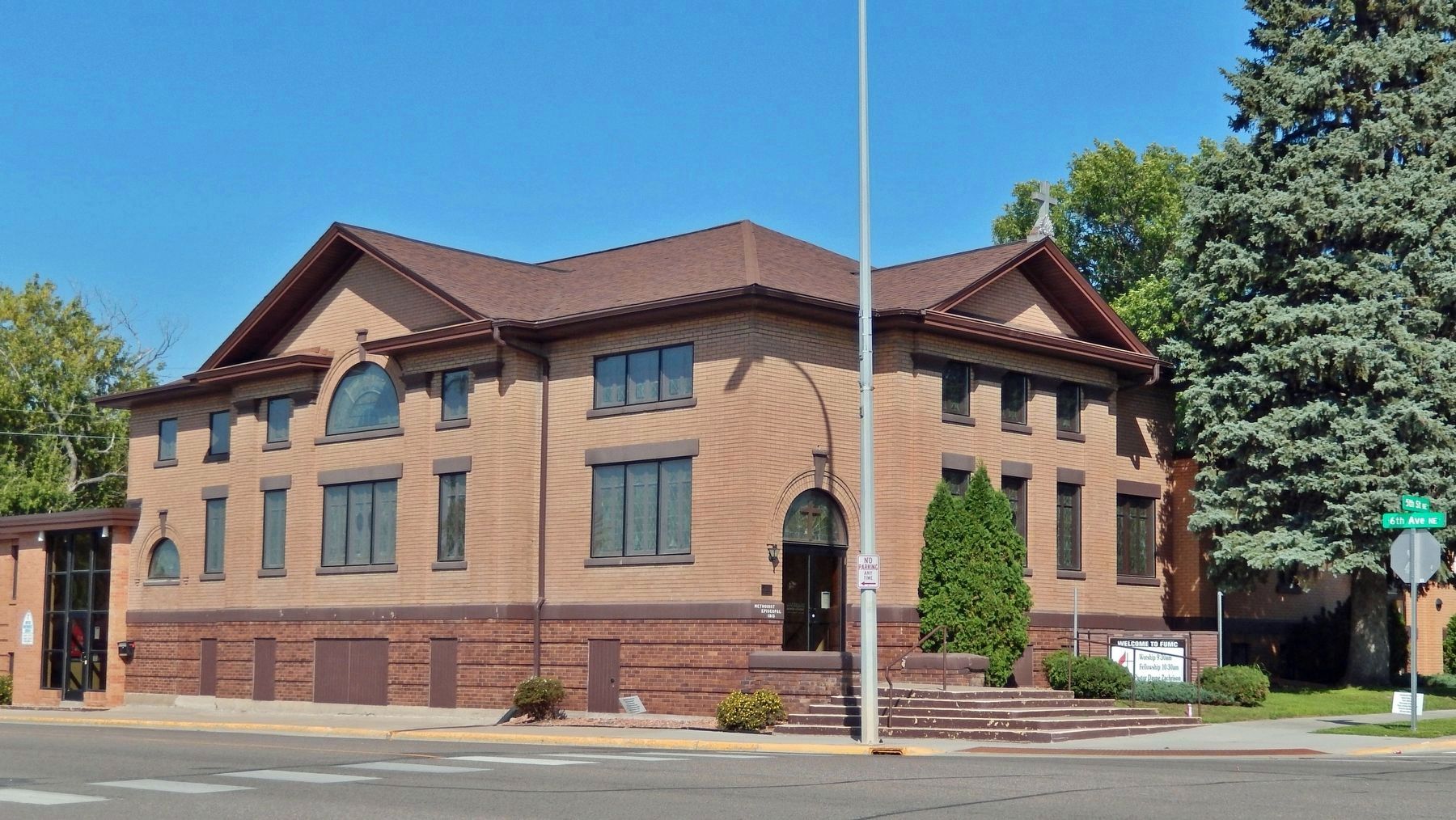 Methodist Episcopal Church (<i>southwest elevation</i>) image. Click for full size.