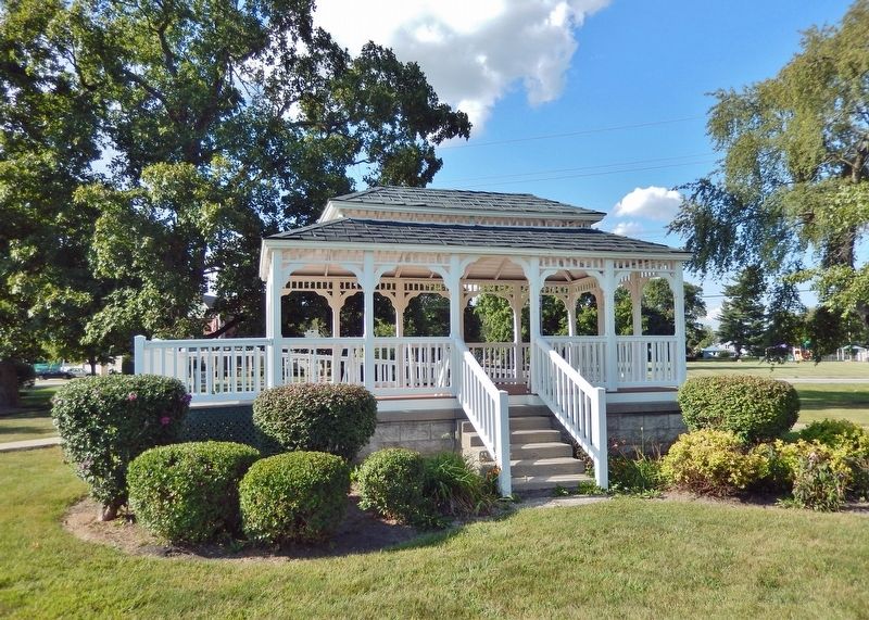 Foster Park Pavilion. Click for full size. Foster Park Pavilion image. Click for full size.