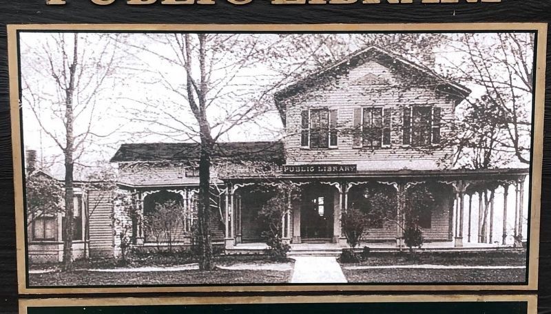 Original Lake Geneva library building image. Click for full size.
