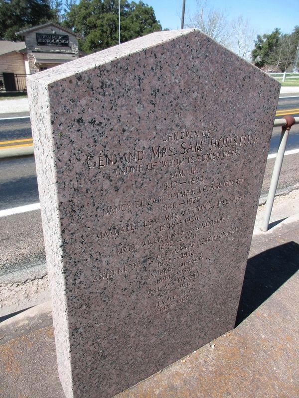 Reverse side - Margaret Moffette Lea Houston Marker image. Click for full size.