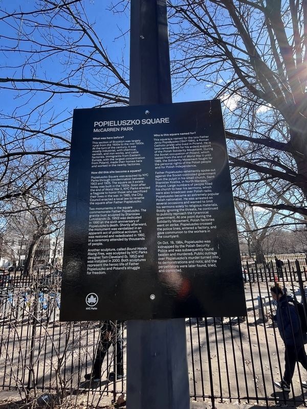 Popieluszko Square Marker image. Click for full size.