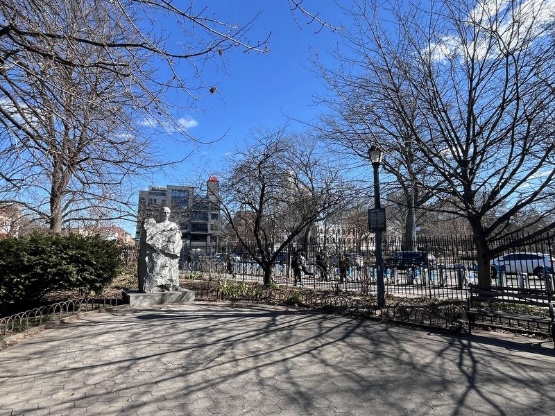 Popieluszko Square image. Click for full size.
