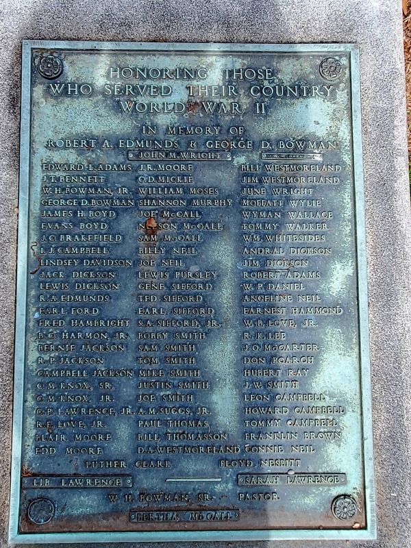 Honoring Those Who Served Their Country World War II Marker image. Click for full size.