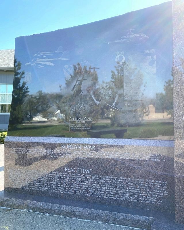 Memorial Wall 4, side 1 image. Click for full size.