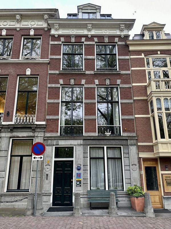 Lange Voorhout 94 and Marker. Click for full size. Lange Voorhout 94 and Marker image. Click for full size.