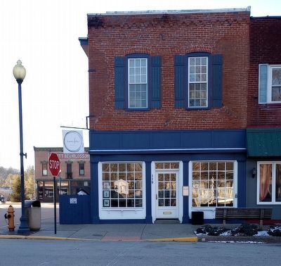 Griffin & McGrain Building and Marker image. Click for full size.