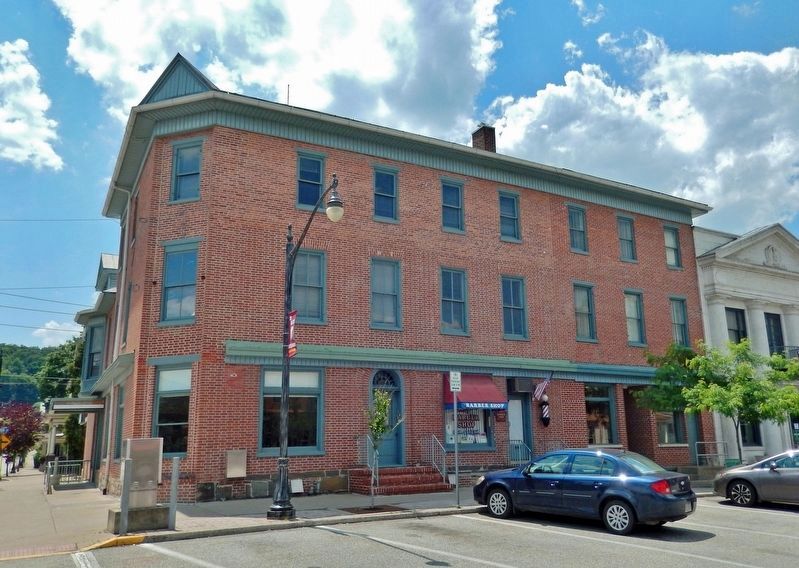 The Miller Hotel Building today image. Click for full size.