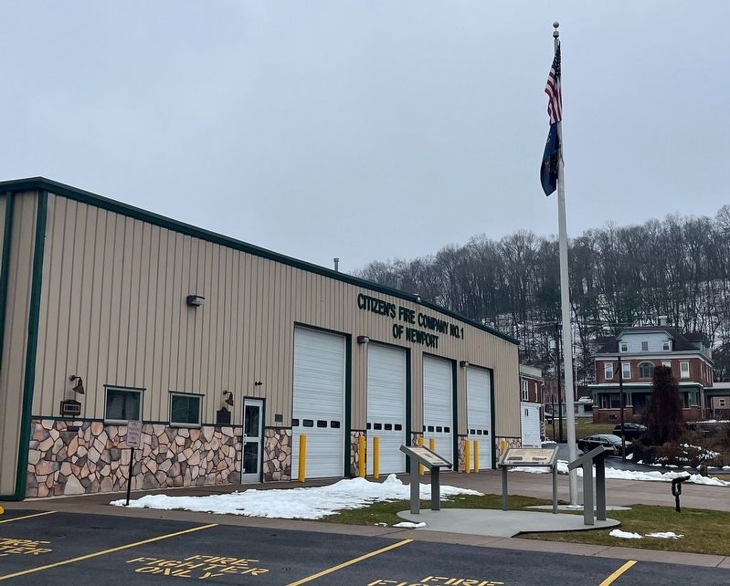 Markers about Citizen's Fire Company No. 1 in front of the current fire department. Click for full size. Markers about Citizen's Fire Company No. 1 in front of the current fire department image. Click for full size.