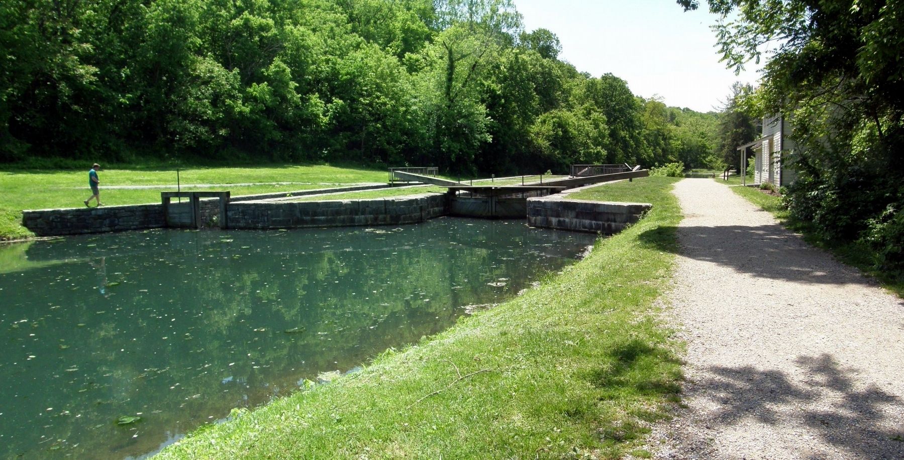 Lock 44 and the towpath. Click for full size. Lock 44 and the towpath image. Click for full size.