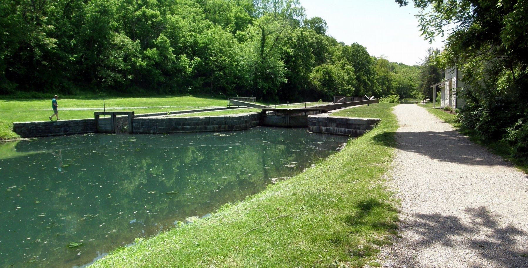 Lock 44 and the towpath image. Click for full size.