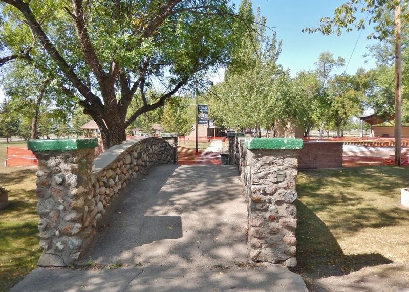 Roosevelt Park WPA Footbridge image. Click for full size.