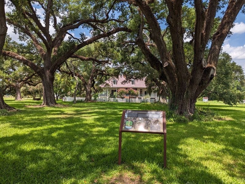 A Canopied Path Marker image. Click for full size.