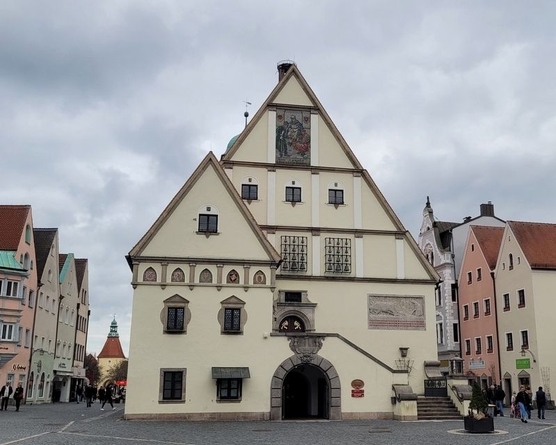 The west side of the Old Town Hall. Click for full size. The west side of the Old Town Hall image. Click for full size.