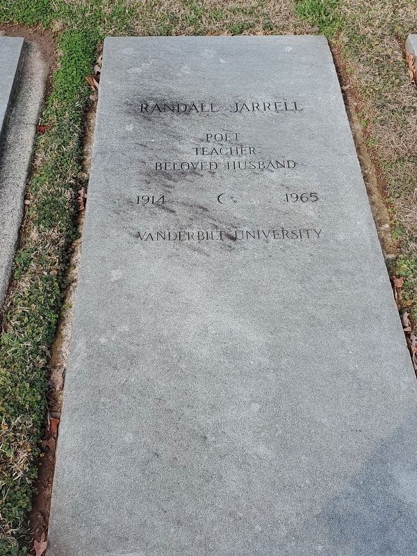 Randall Jarrell gravesite, New Garden Friends Cemetery image. Click for full size.