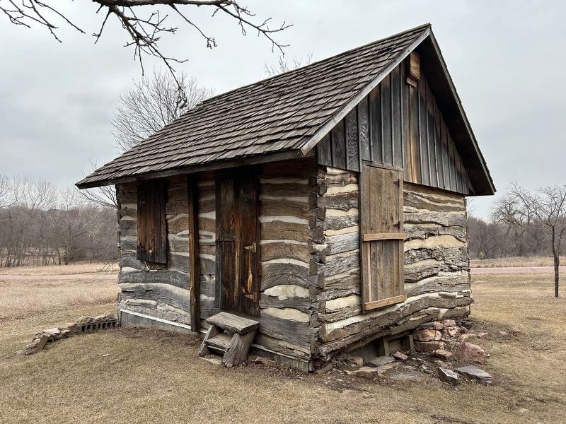 Bergeson's Log Cabin image. Click for full size.